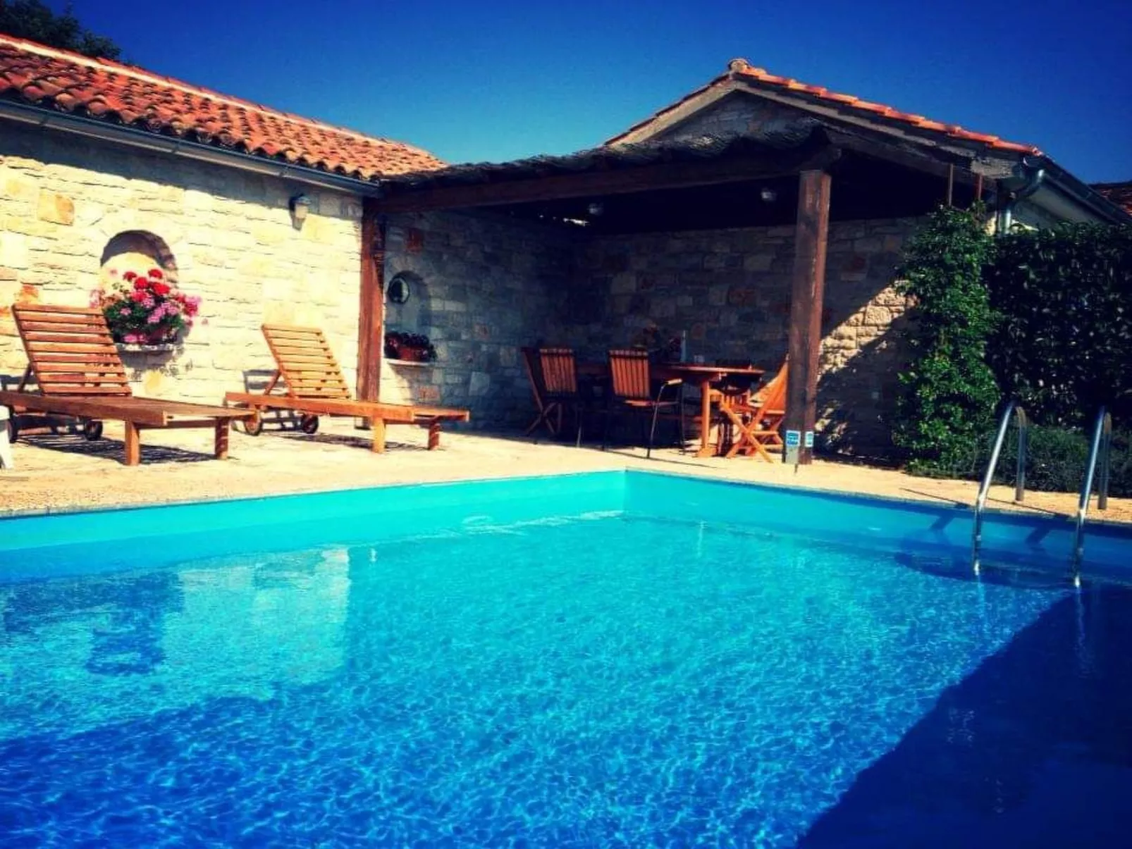 In Radići mit Privatem Pool-Outside