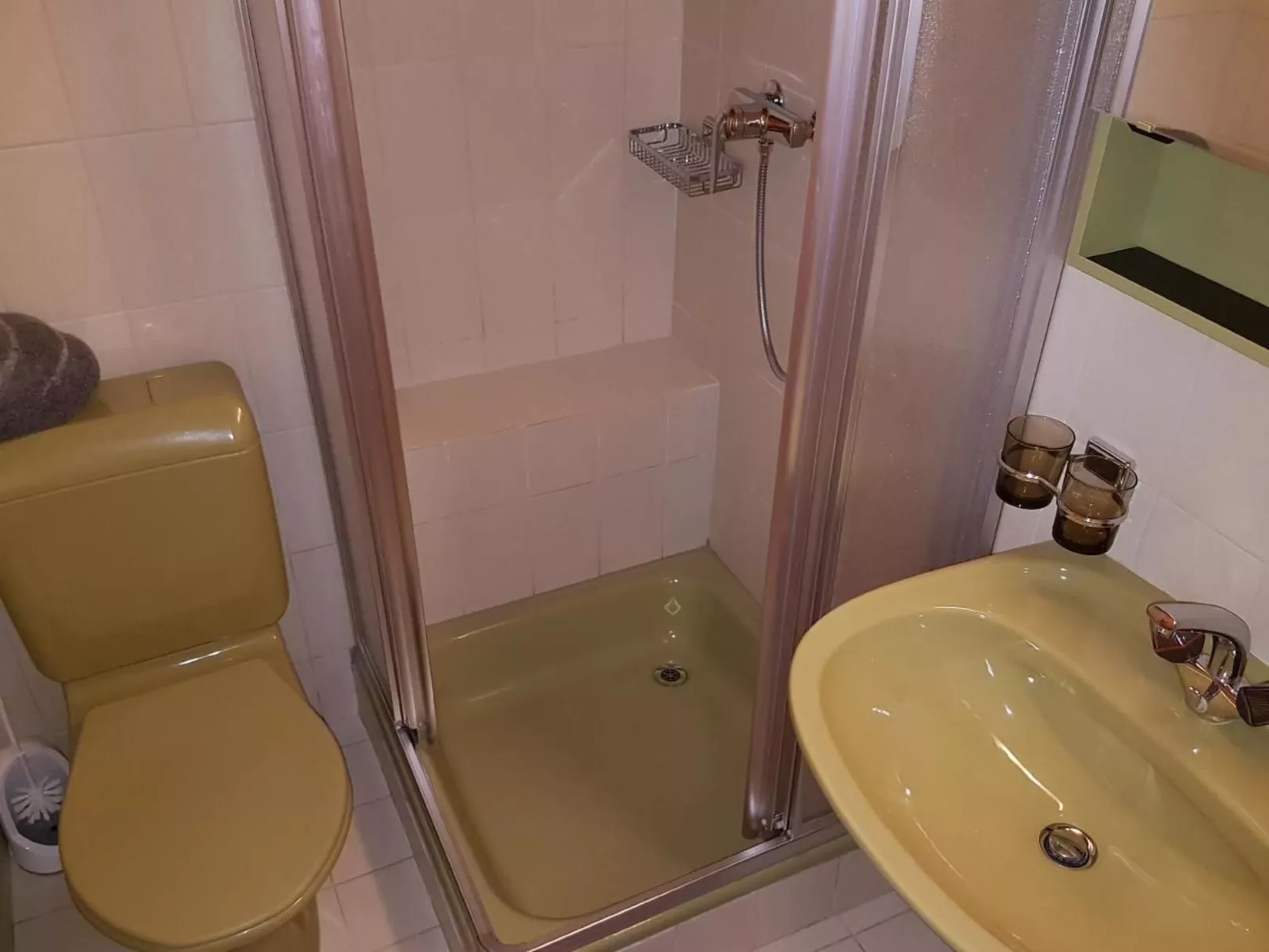 Ferienhaus Stutz Hausteil rechts-Drinnen