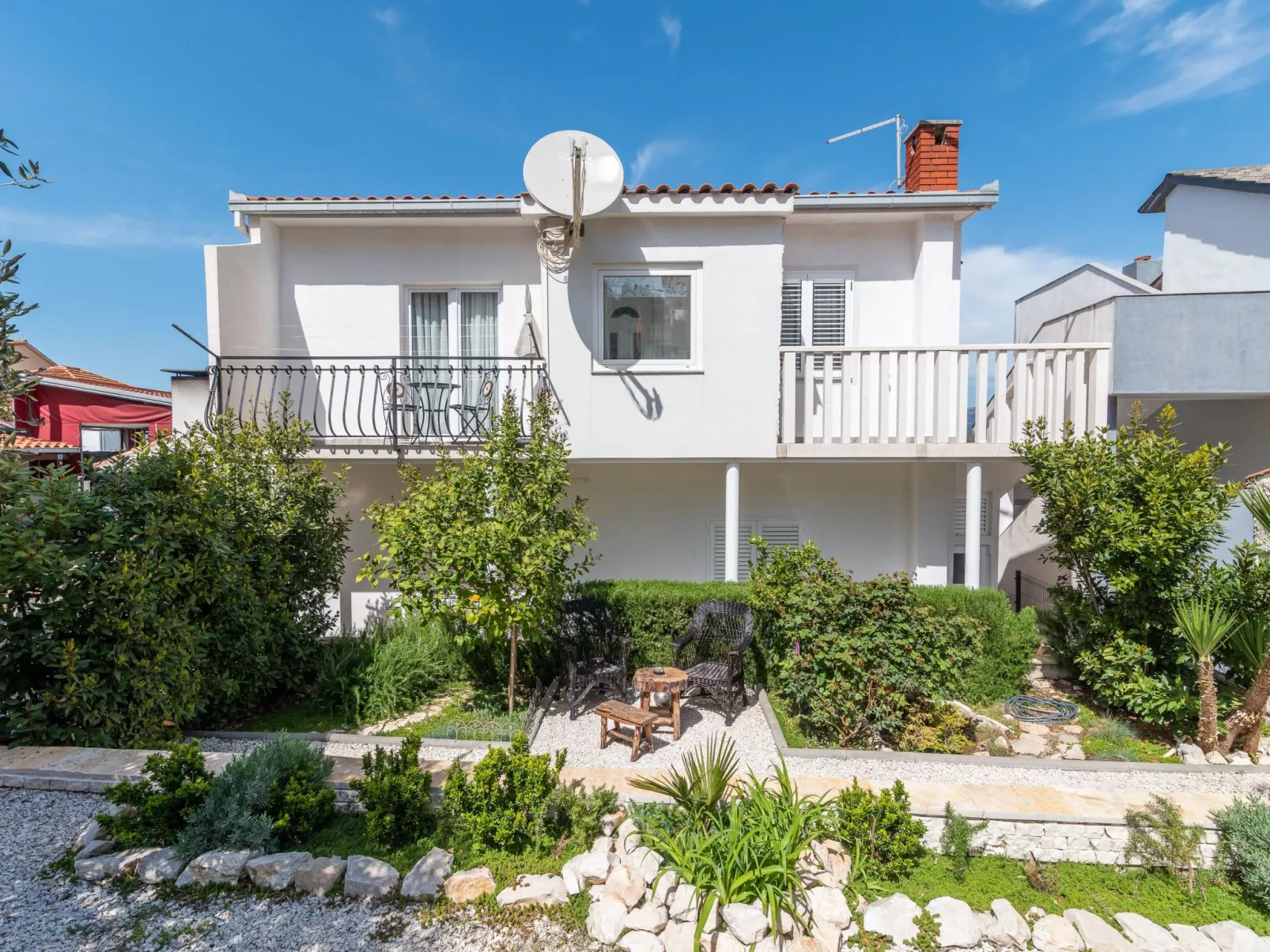 Geräumige Ferienwohnung mit Meerblick-Draußen