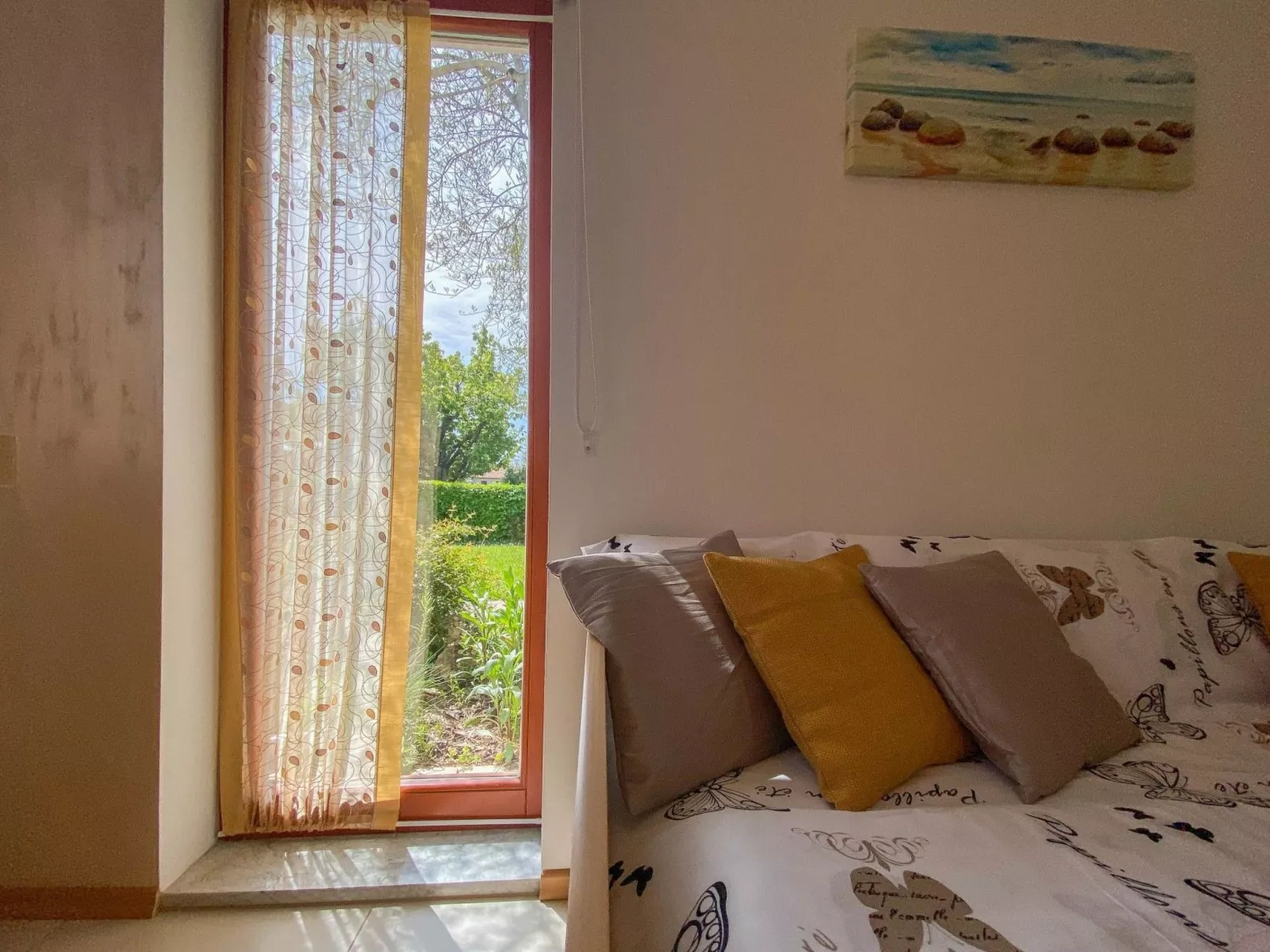 "Timea 2" mit Terrasse-Drinnen