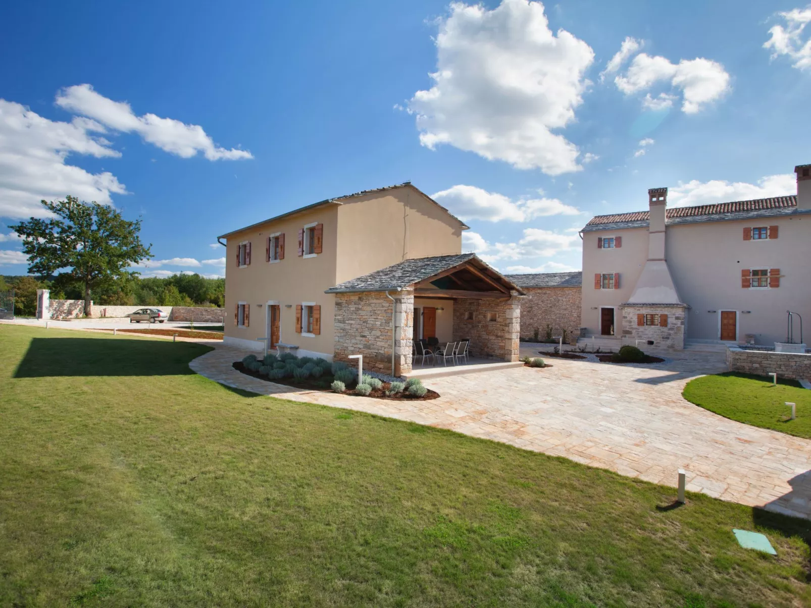 Villa Poropati, Groznjan, Istrien-Luxus Landgut mit 7 Schlafzimmern für bis zu-Draußen