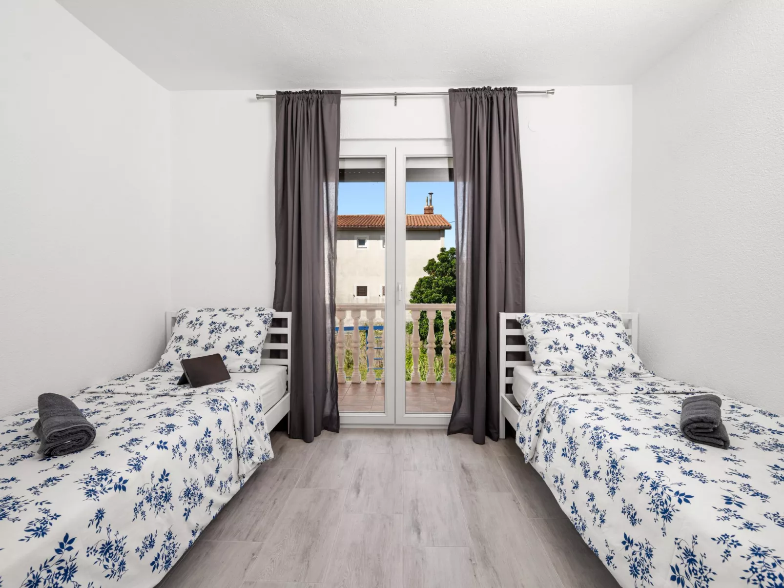 Villa Fortuna für bis zu 9 Personen und mit beheiztem Aussenpool-Inside