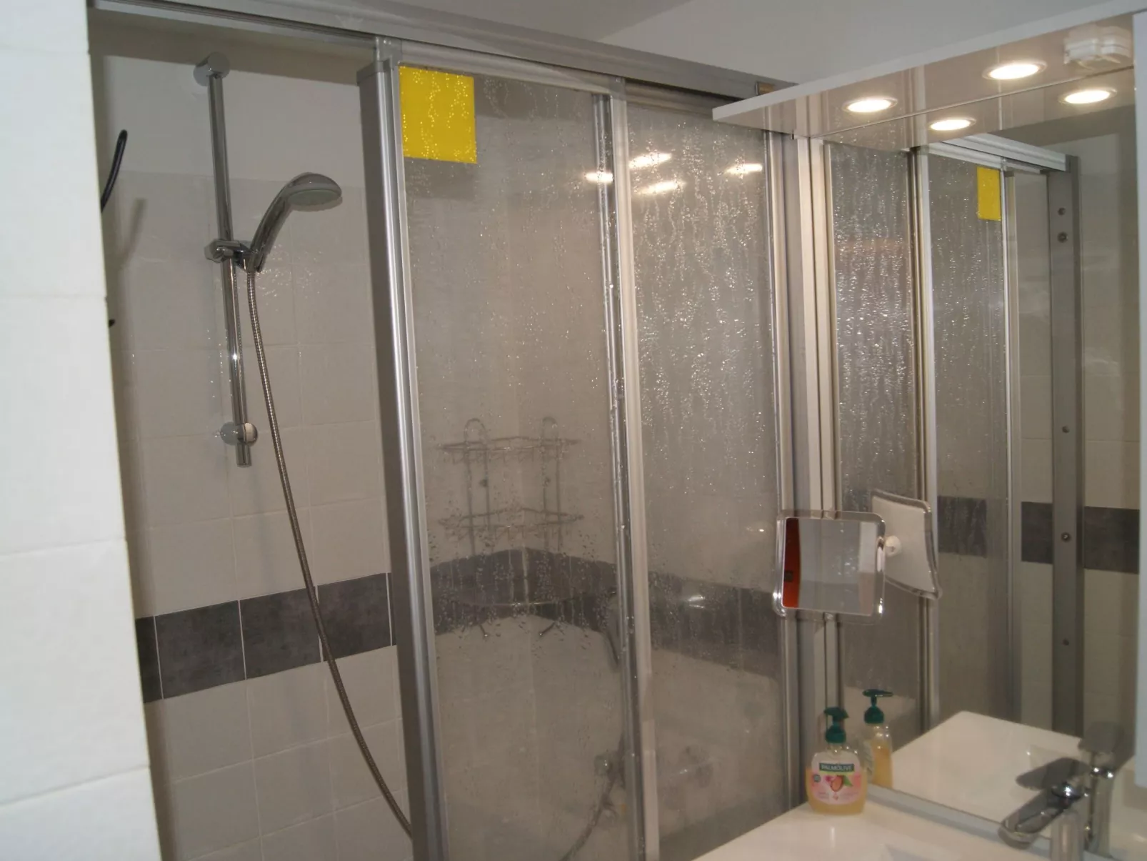 Gemütliche Ferienwohnung mit Bocksbergblick-Dedans