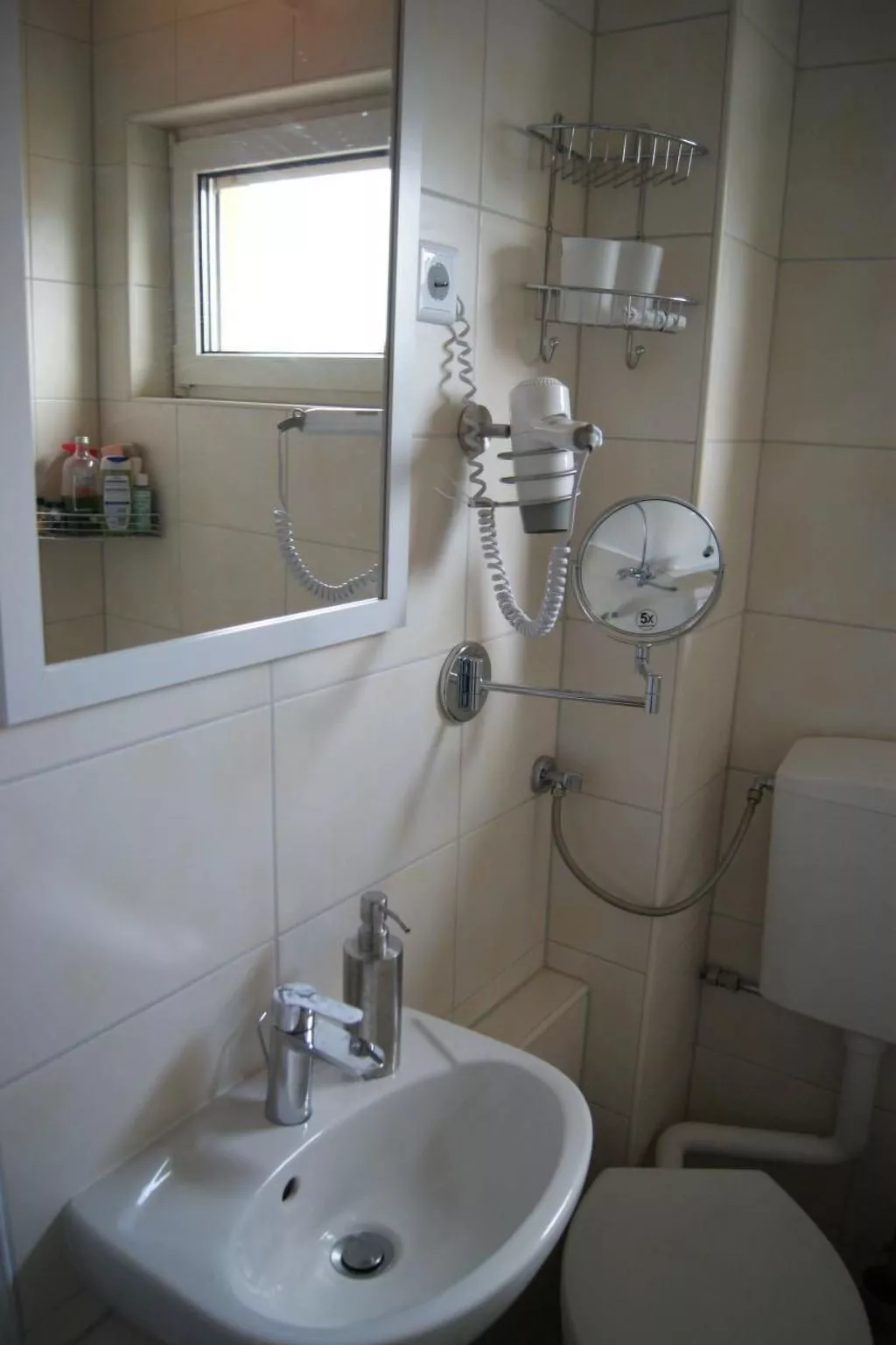 Kleine Dachwohnung-Inside