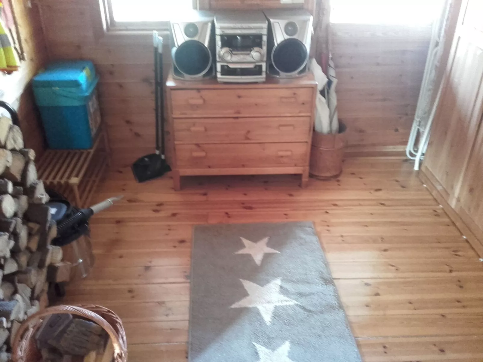 "Flodavägen 39" mit privatem Parkplatz-Inside