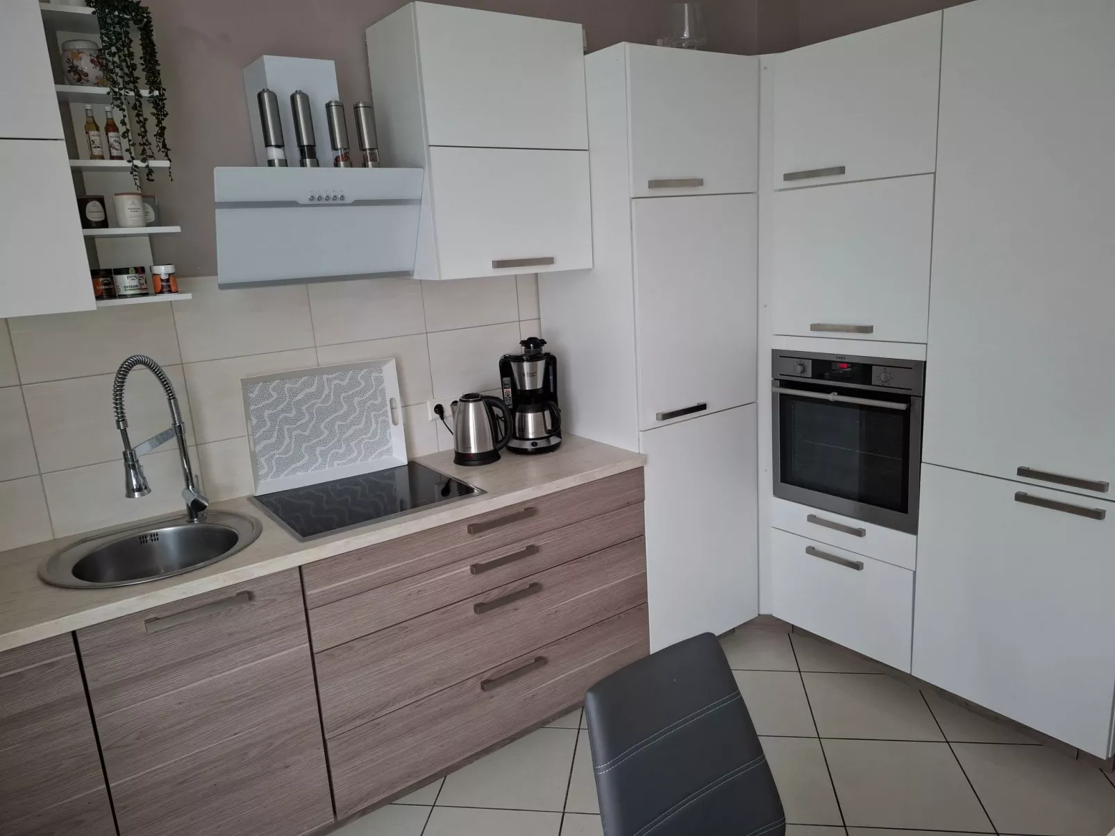 Private Ferienwohnung in Nordenham, großer Balkon-Drinnen