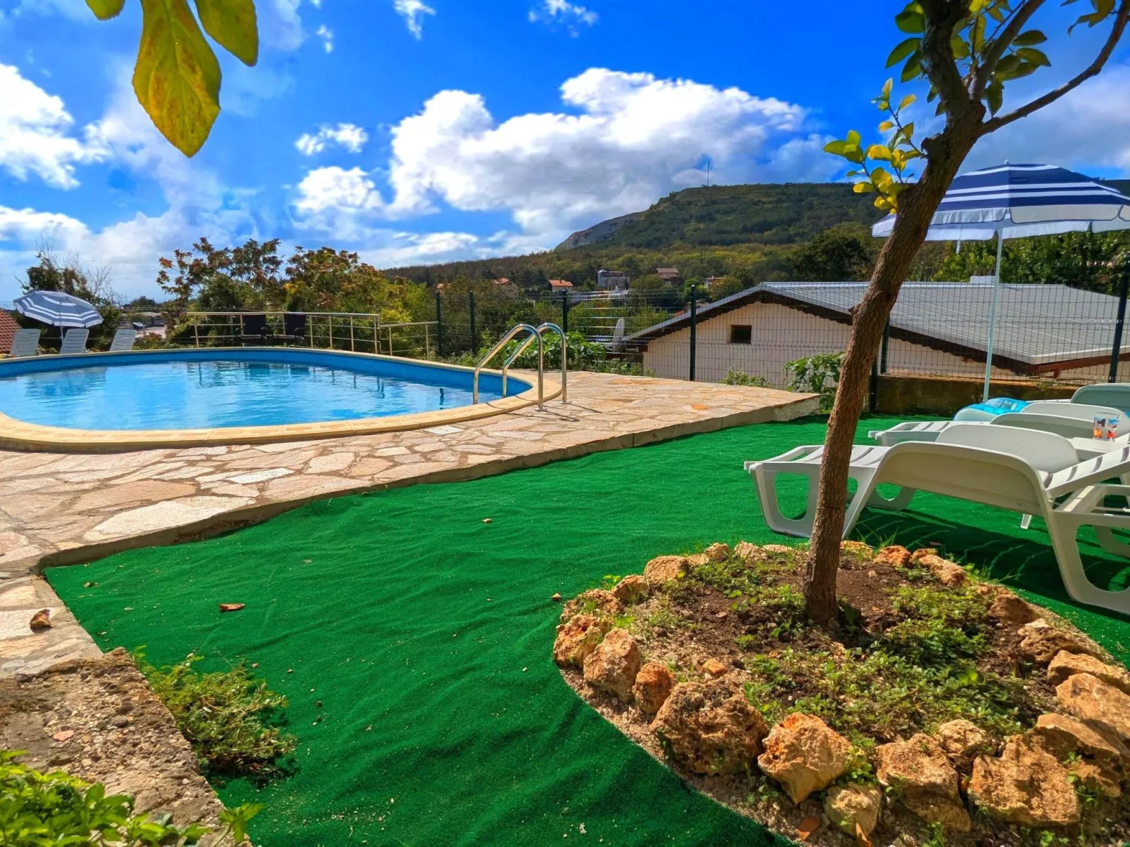 Familienvilla "Dionysus" mit Pool und Meerblick-Draußen