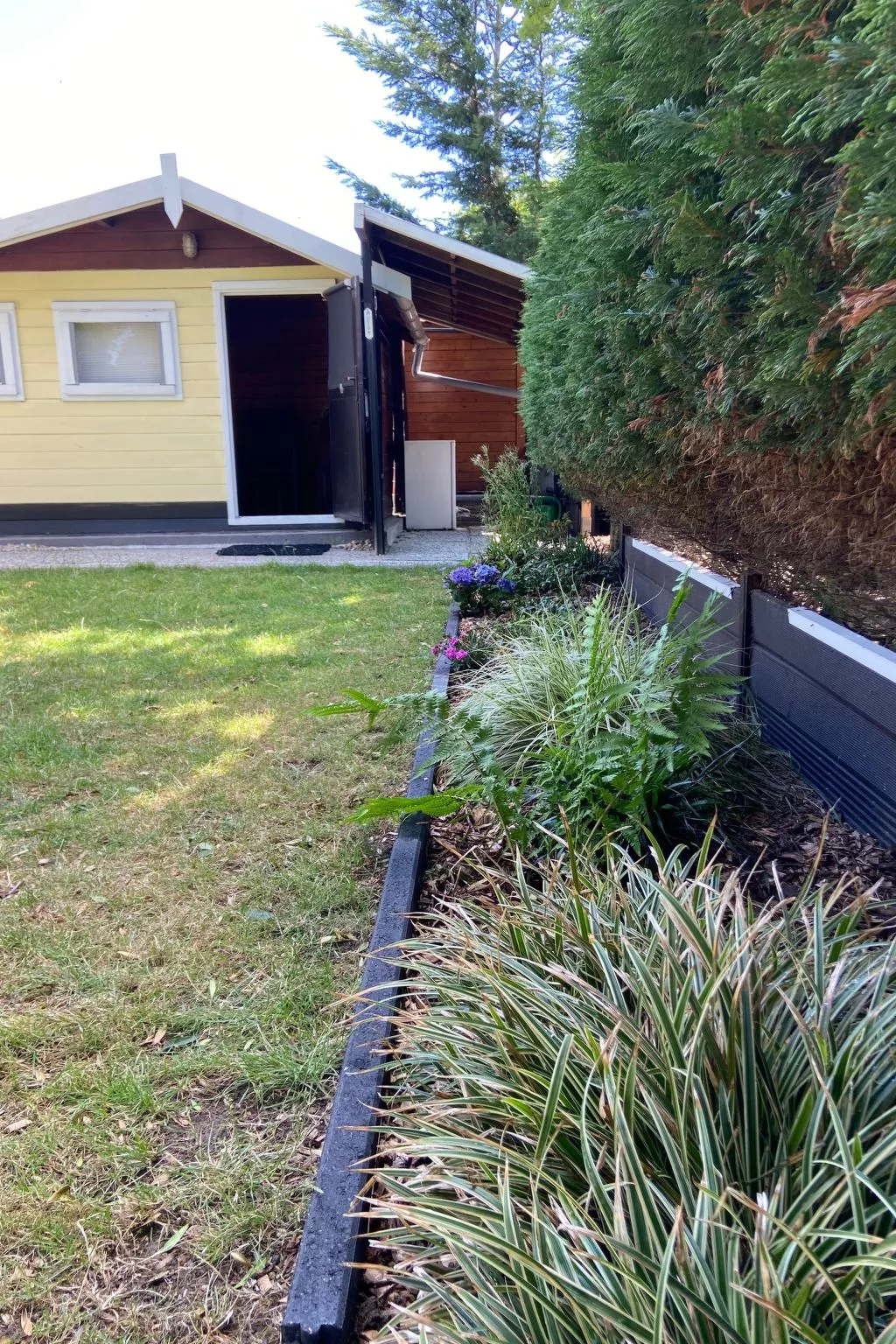 Kleines Haus mit Garten, direkt hinter dem Deich-Outside