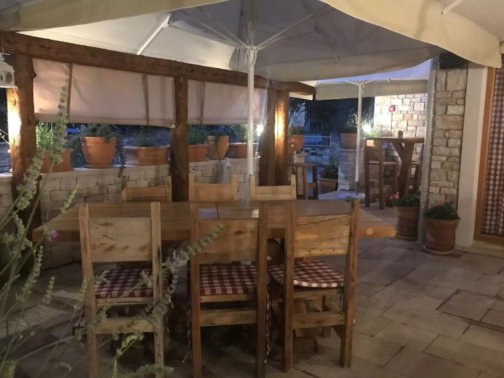 Neues Ferienhaus in Krnica mit Privatem Pool-Dehors