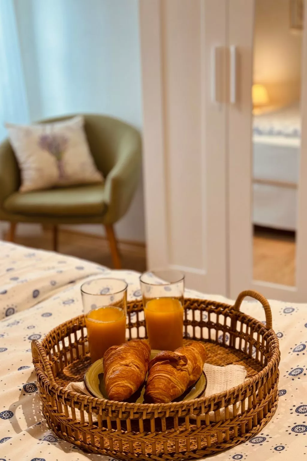 Ferienvilla mit Garten, Grill und Terrasse-Drinnen