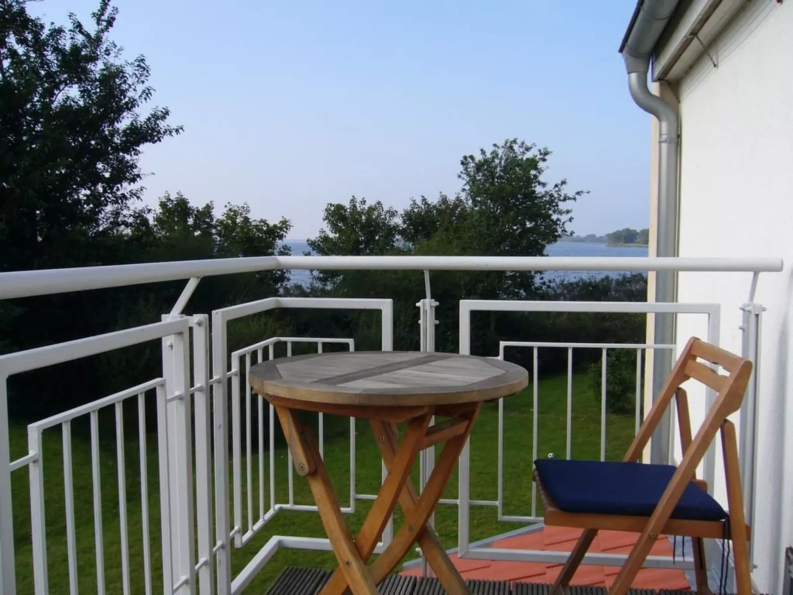 Mit großer Terrasse und herrlicher Aussicht-Dehors