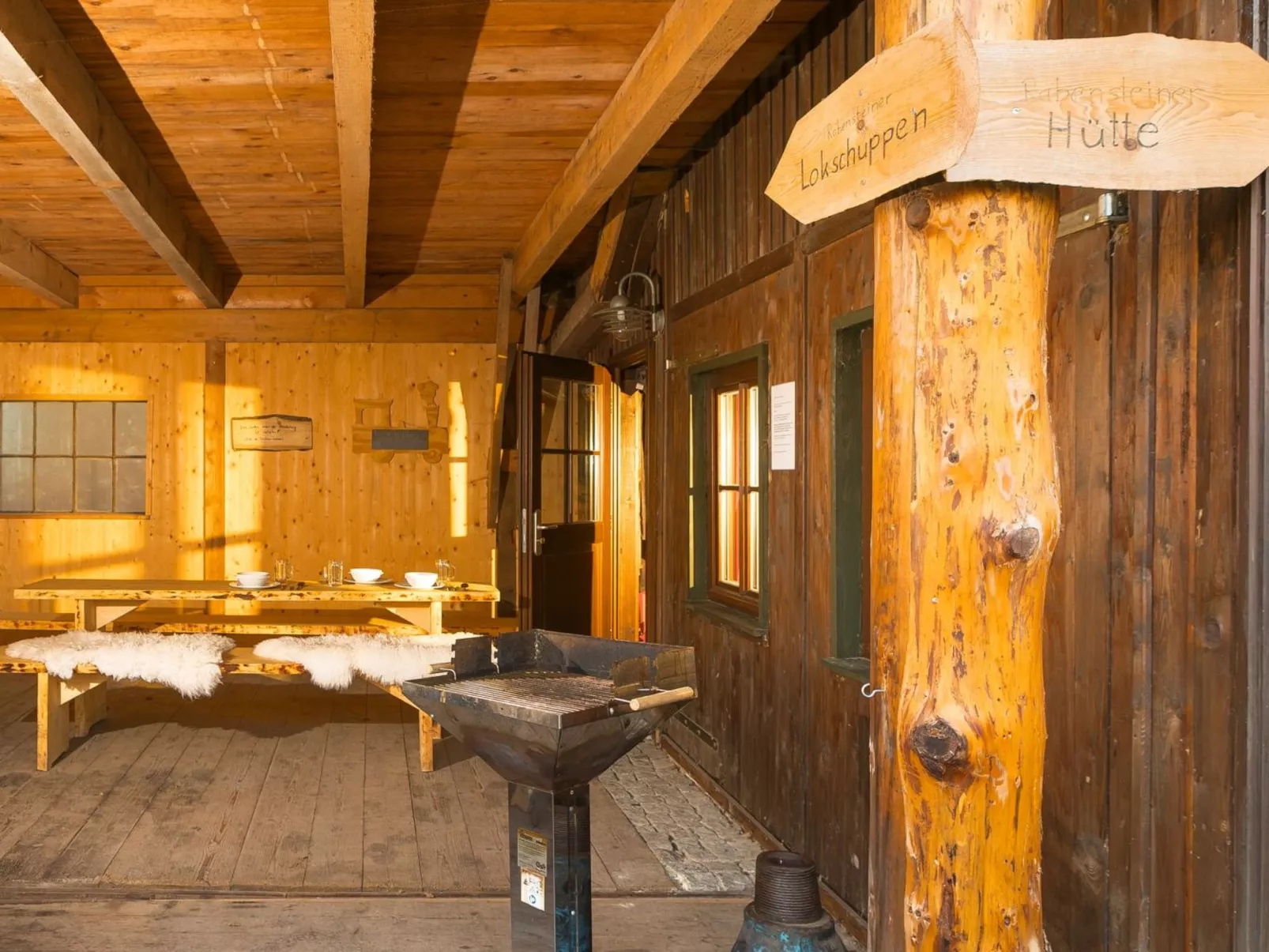 Gruppenhütte-Draußen