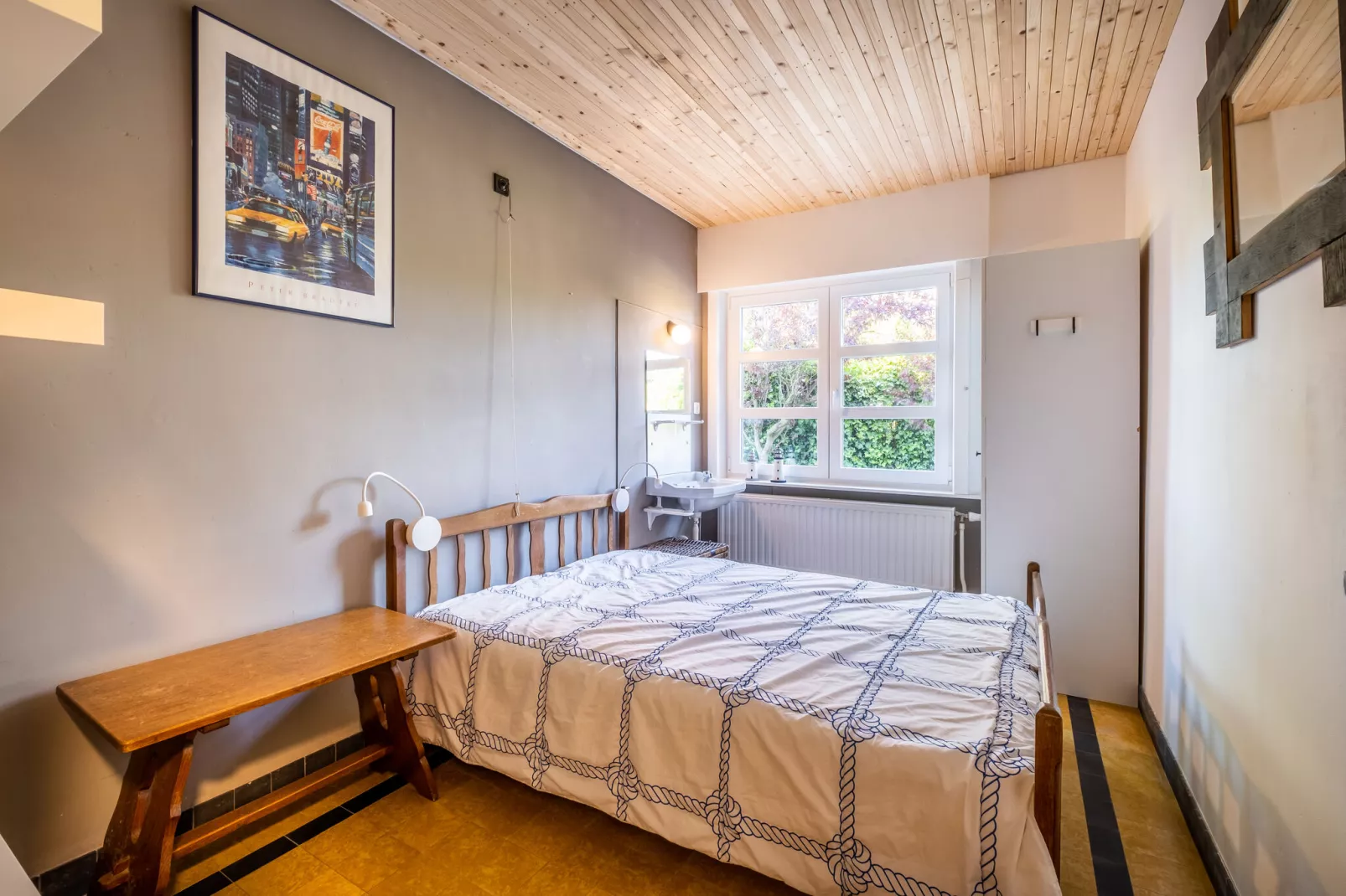 Juvamy GV01-Bedroom