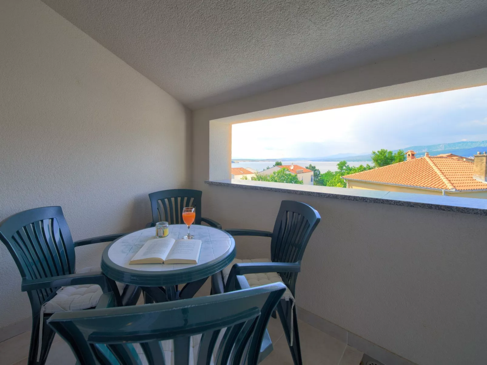 Wohnung A1 mit schönem Panoramablick-Draußen