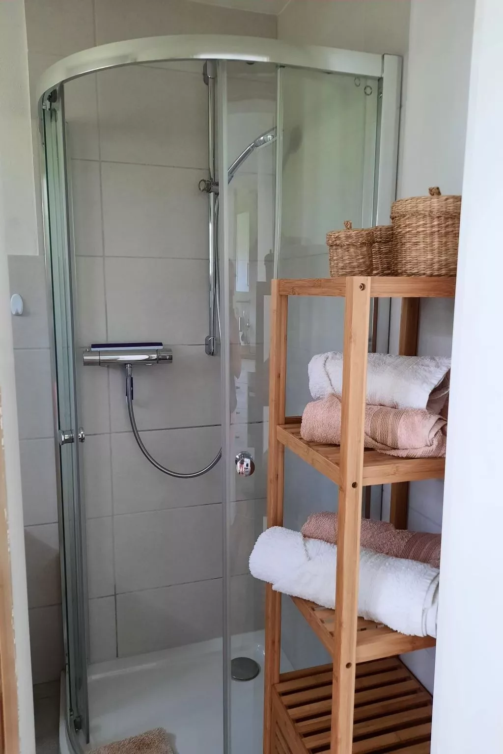 Kleiner Eifeltraum-Drinnen