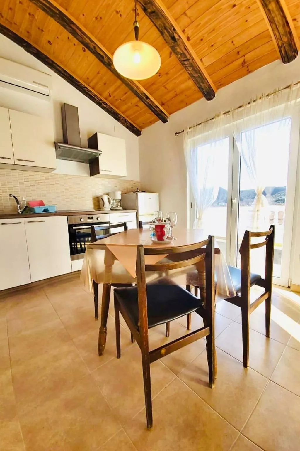 Dachgeschosswohnung auf zwei Etagen mit schönem Meerblick-Inside