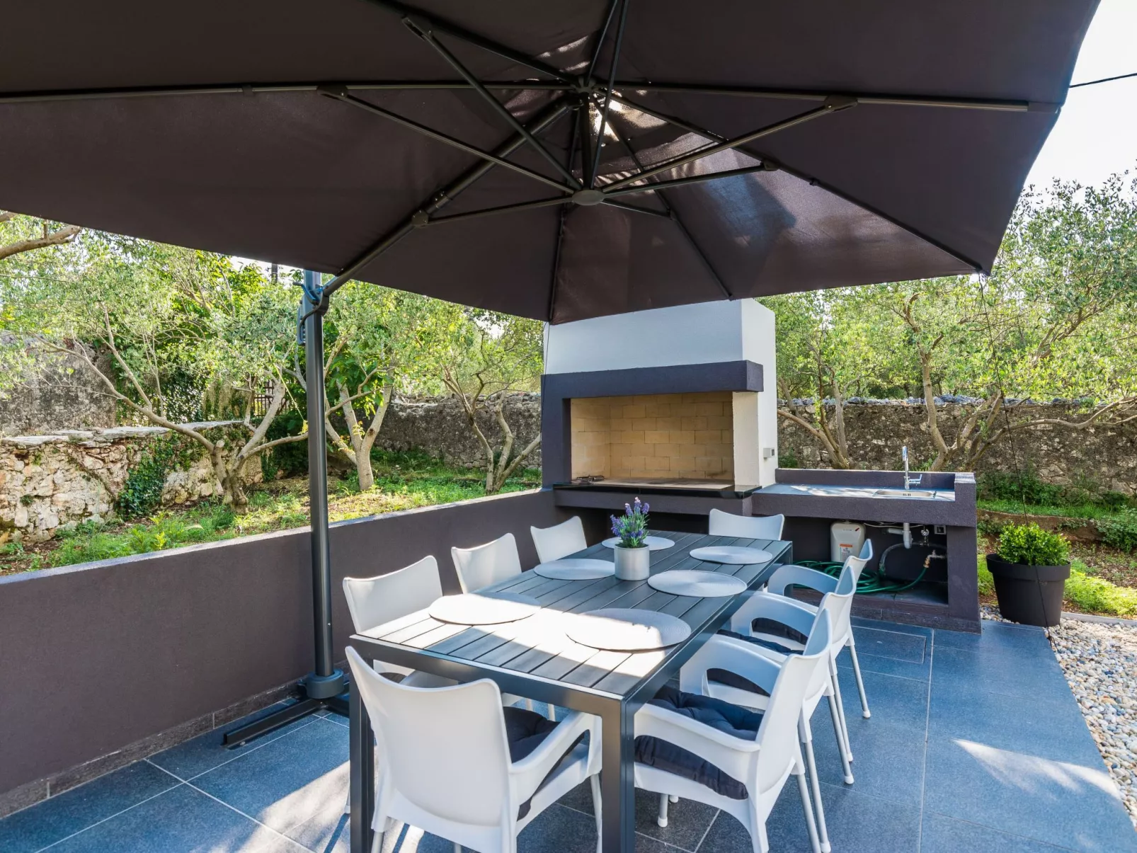 Villa Rossa-Draußen