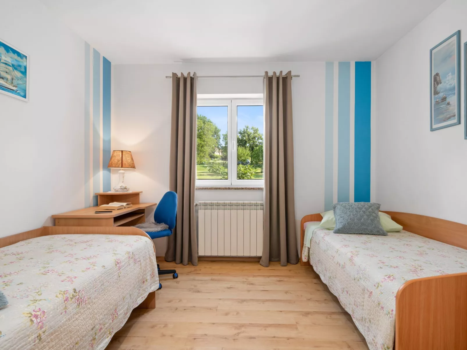 Haus Dodo, Oase im Grünen-Drinnen