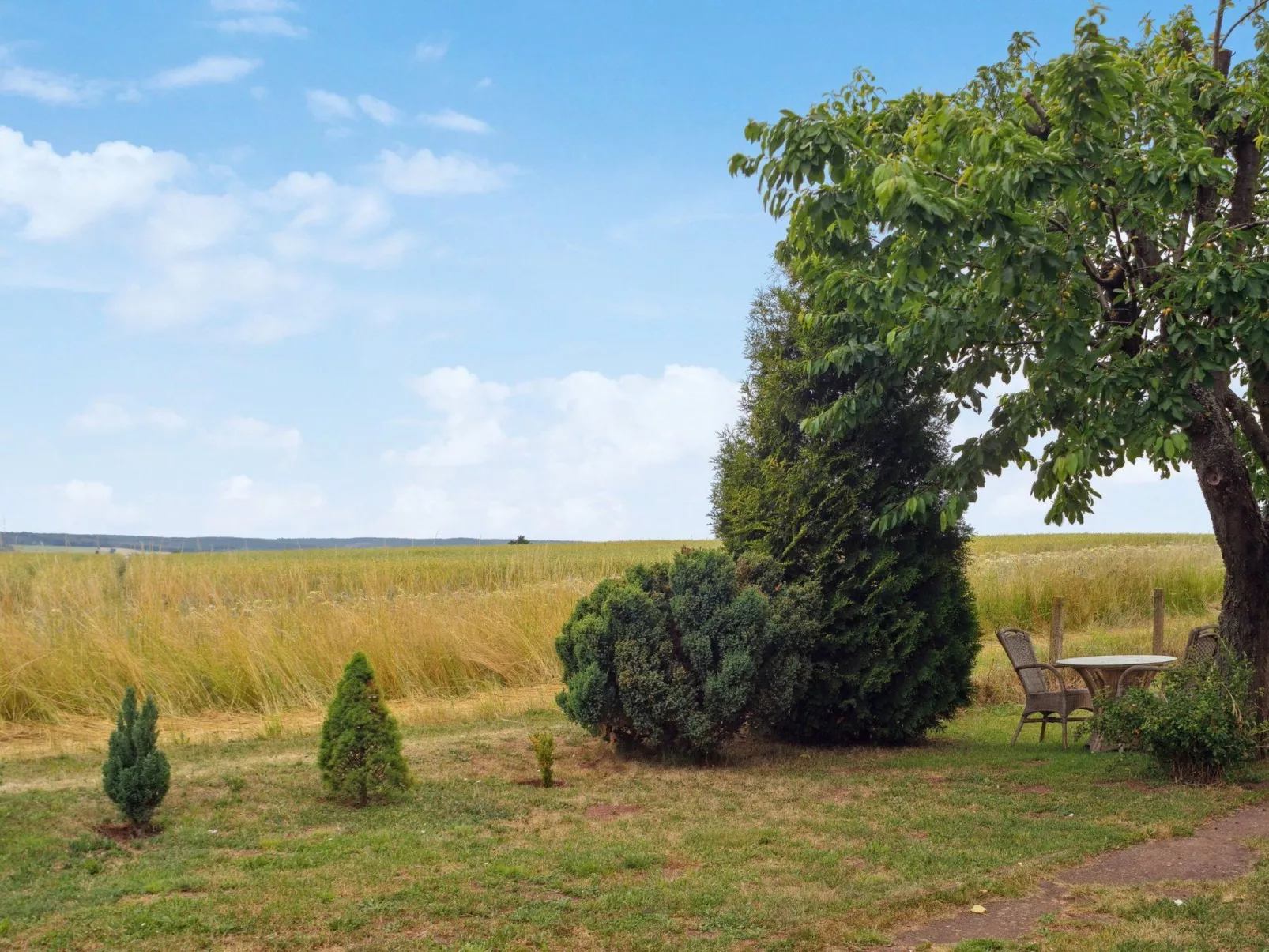 Haus-Fernblick-Outside