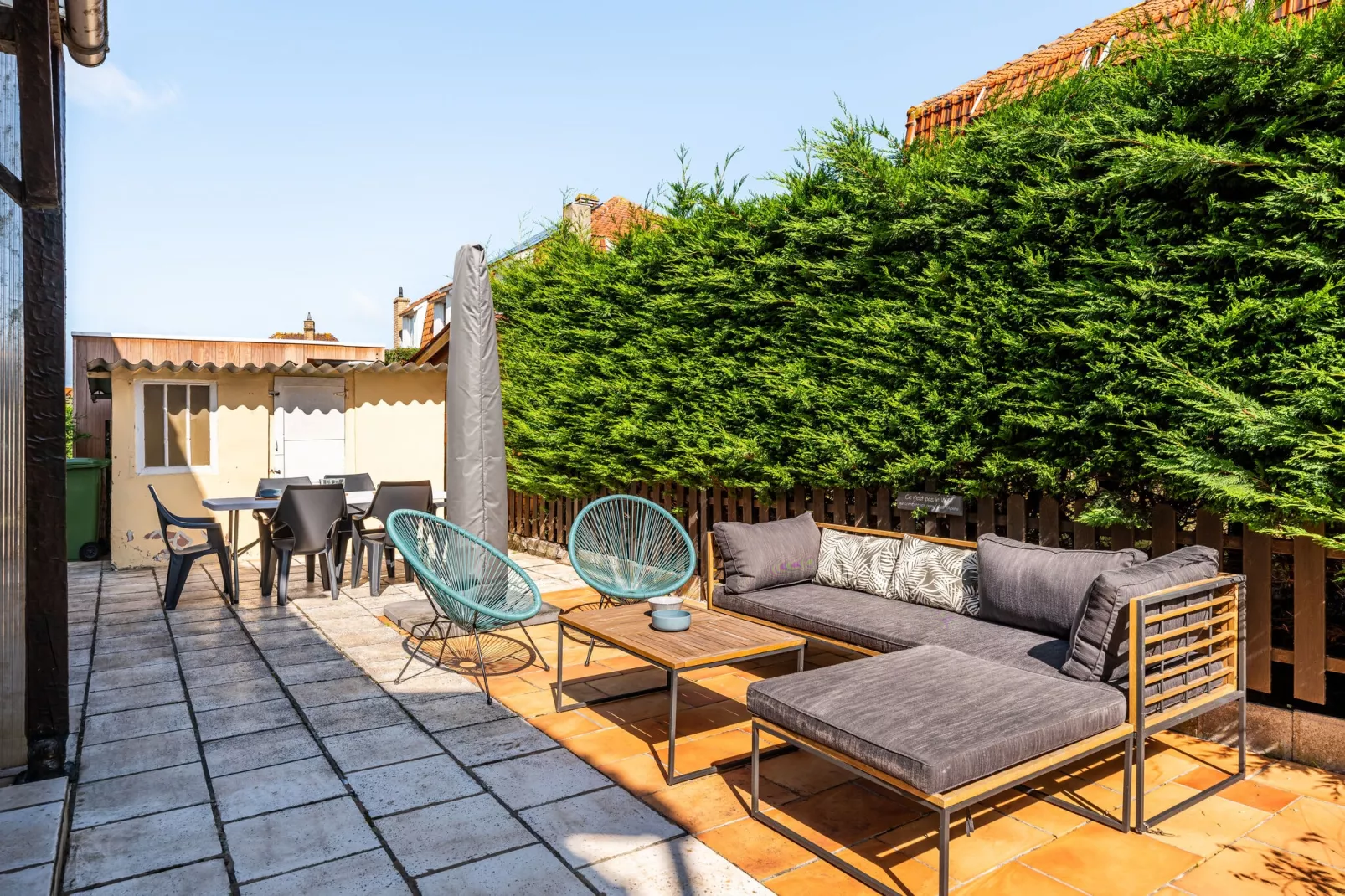 Montana-Terrace balcony