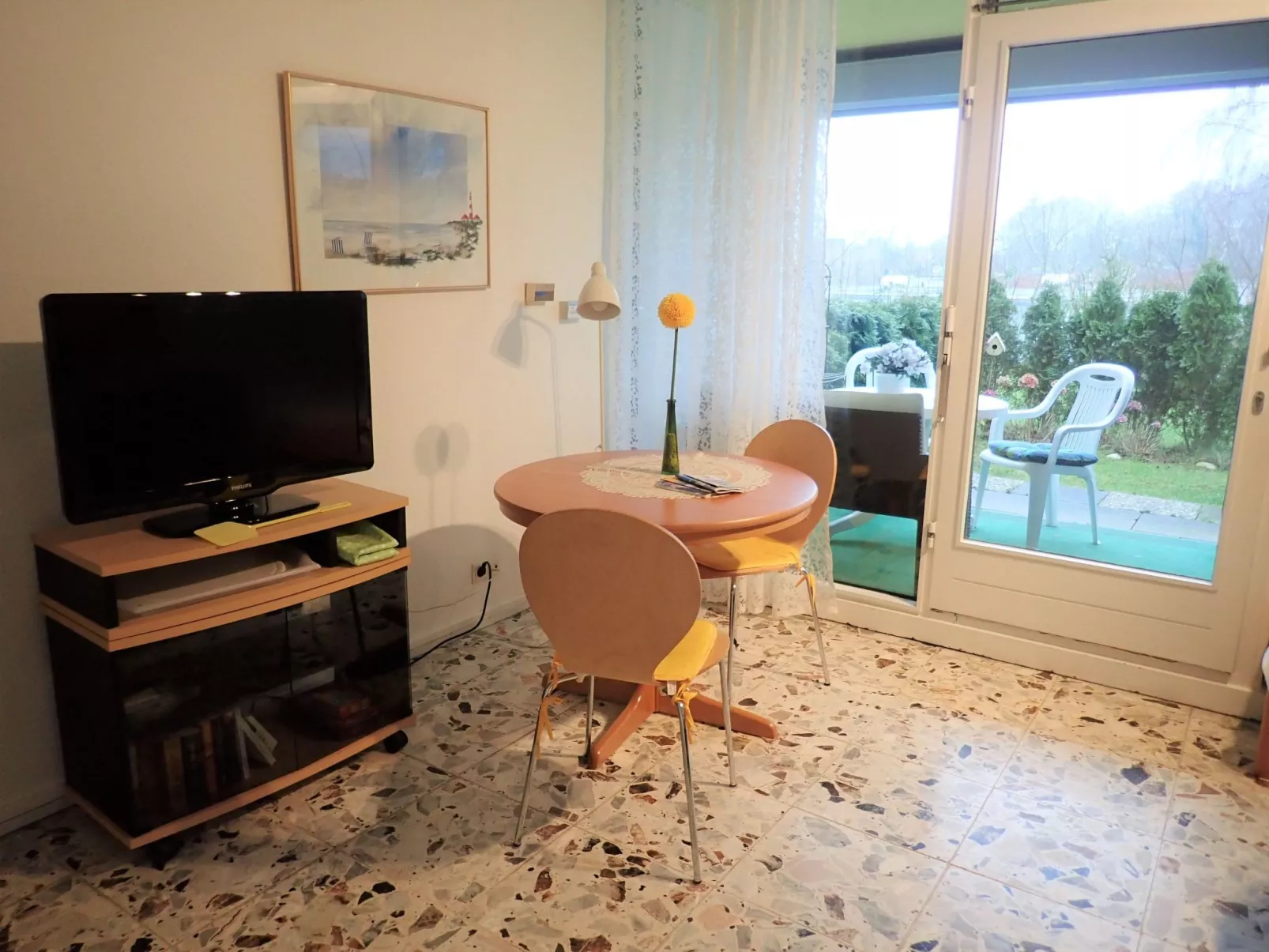 Strandnahe Ferienwohnung mit Gartenterrasse-Image-tags.info