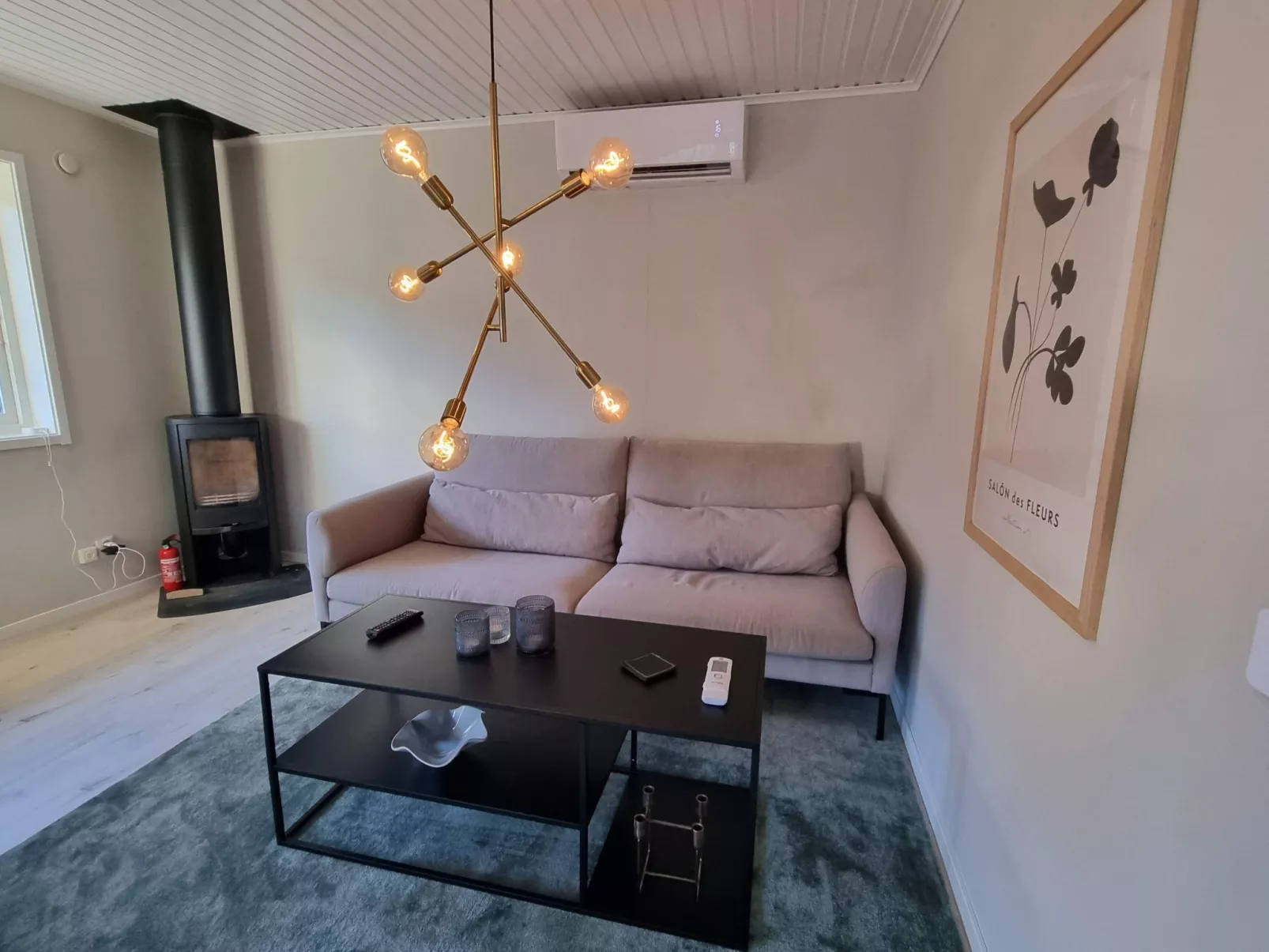 "Paradisvägen" direkt am Strand-Drinnen