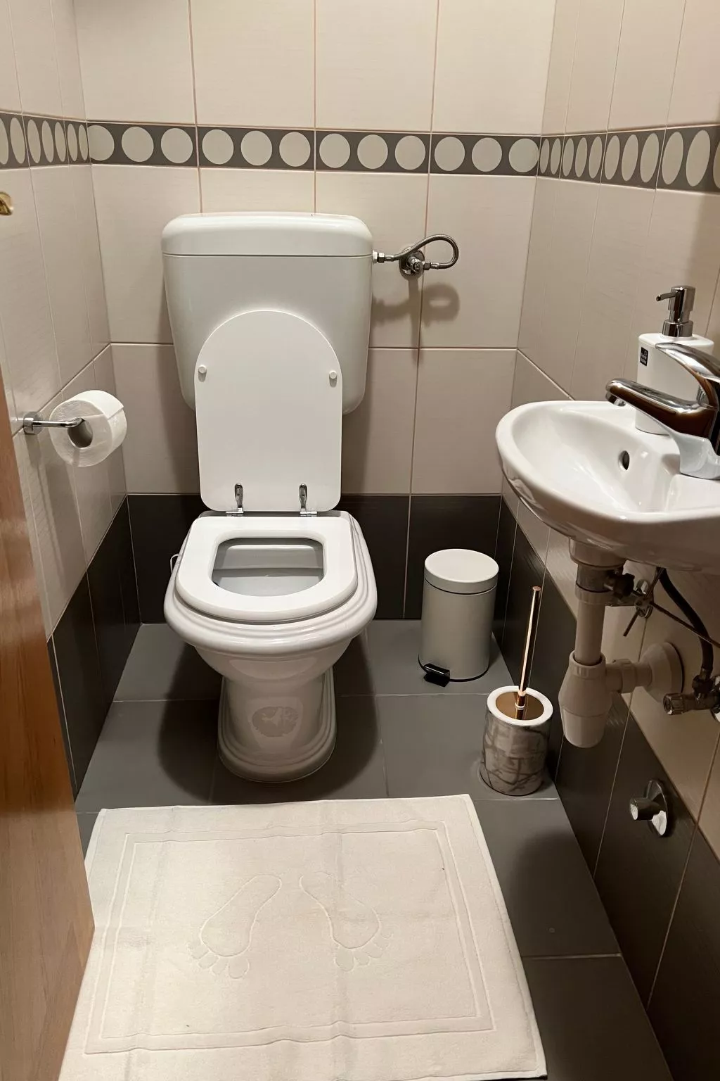 Appartement mit Terrasse-Drinnen