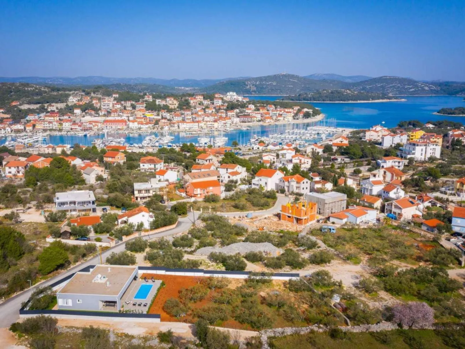 Villa Millenium-Outside