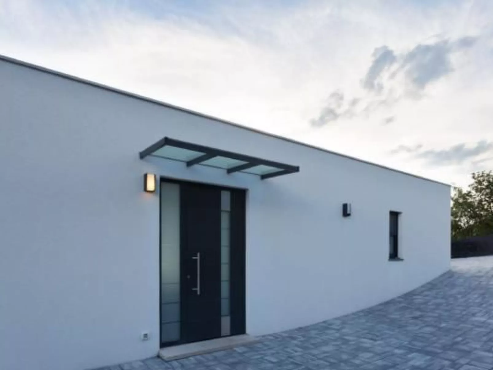 Designferienhaus mit Hot Tub-Outside