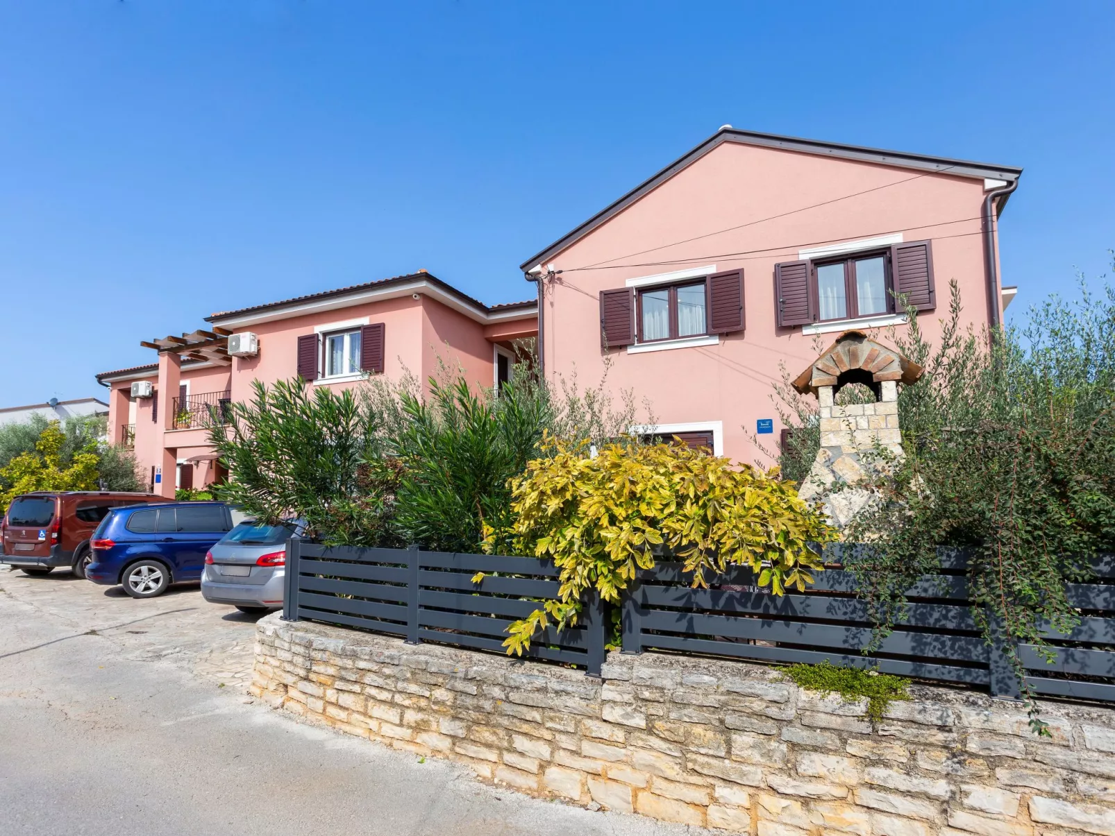 Schöne Wohnung Funtana Nr.1-Dehors