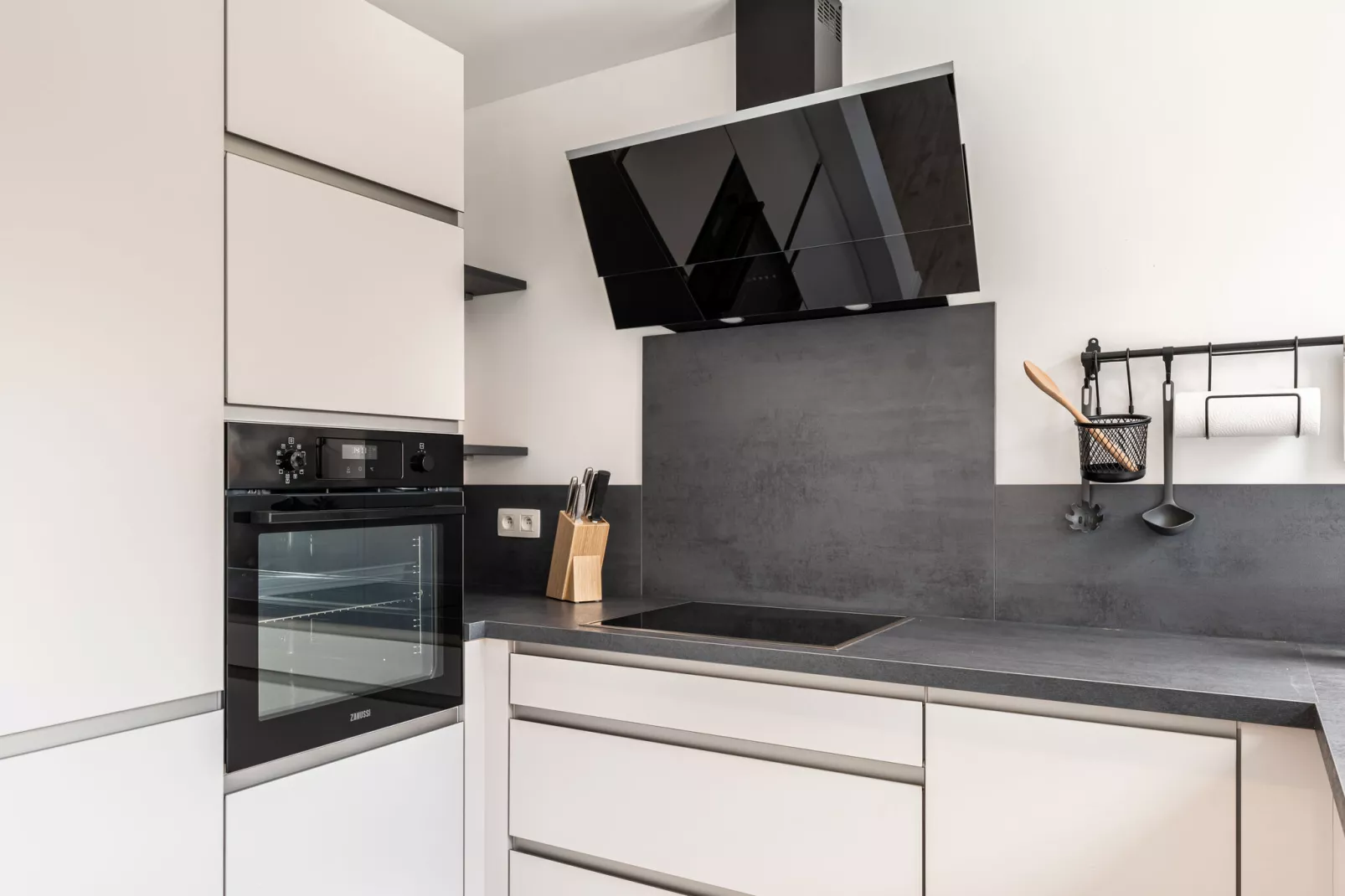 Argenteuil 1-2-Kitchen
