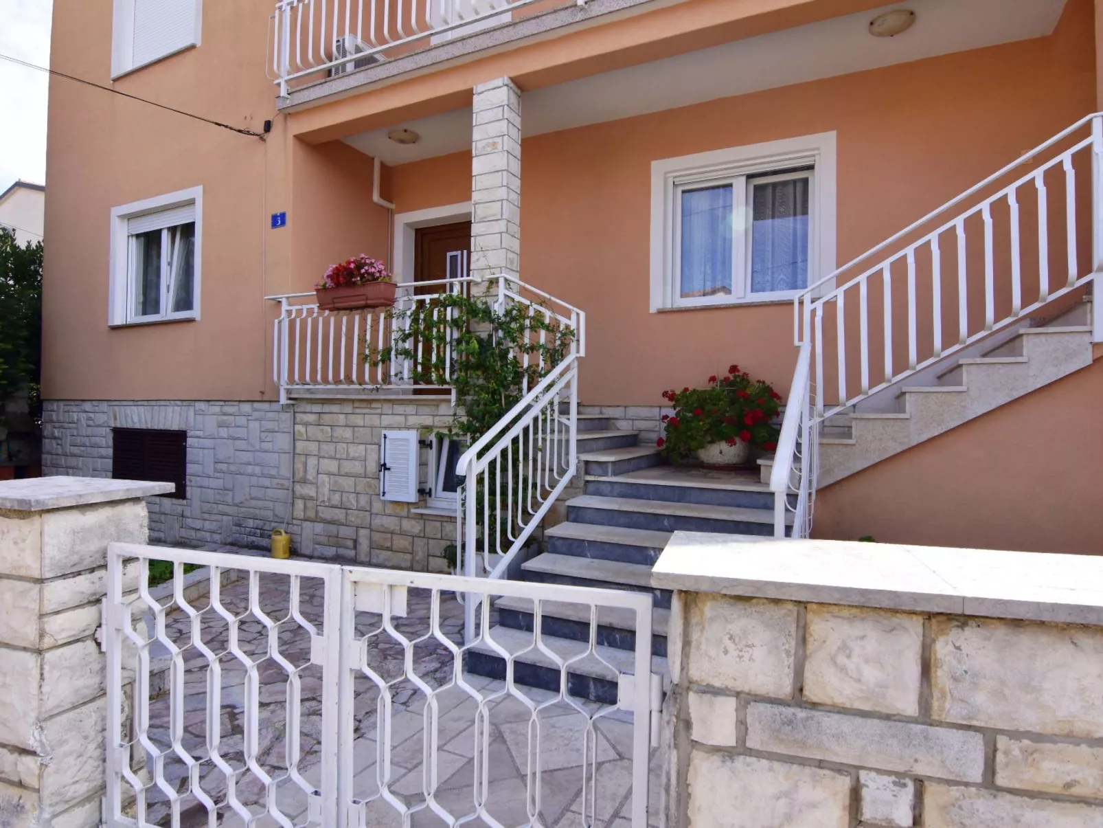 Zwei-Zimmer-Wohnung in der Nähe des Meeres Umag - Outside