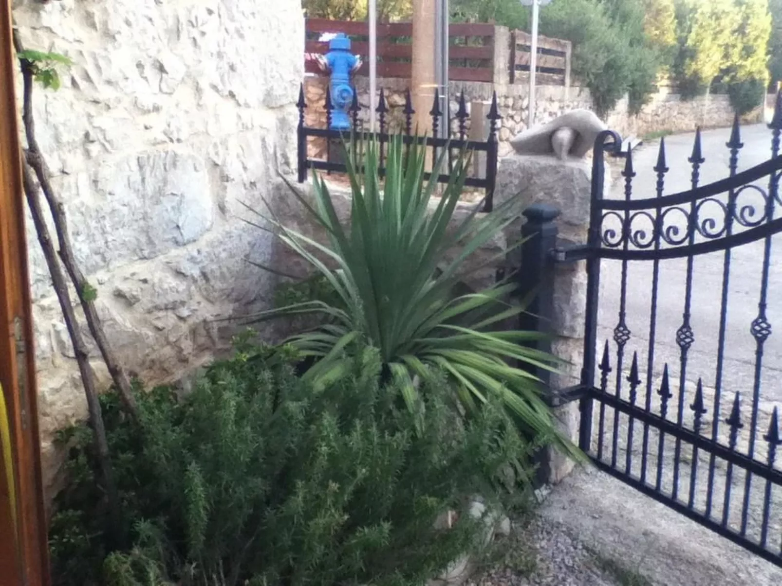 Insel Krk - Restauriertes  Steinhaus-Draußen