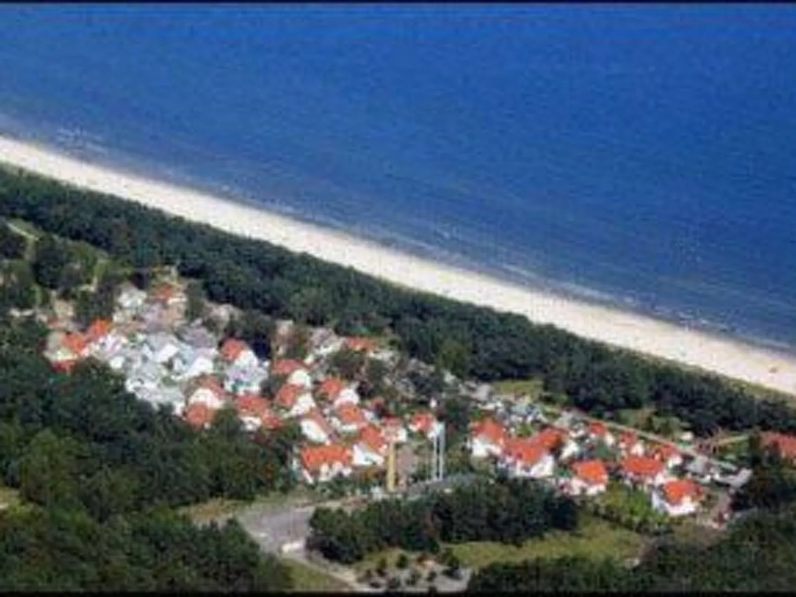 In Peenemünde mit Gepflegtem Garten-Outside