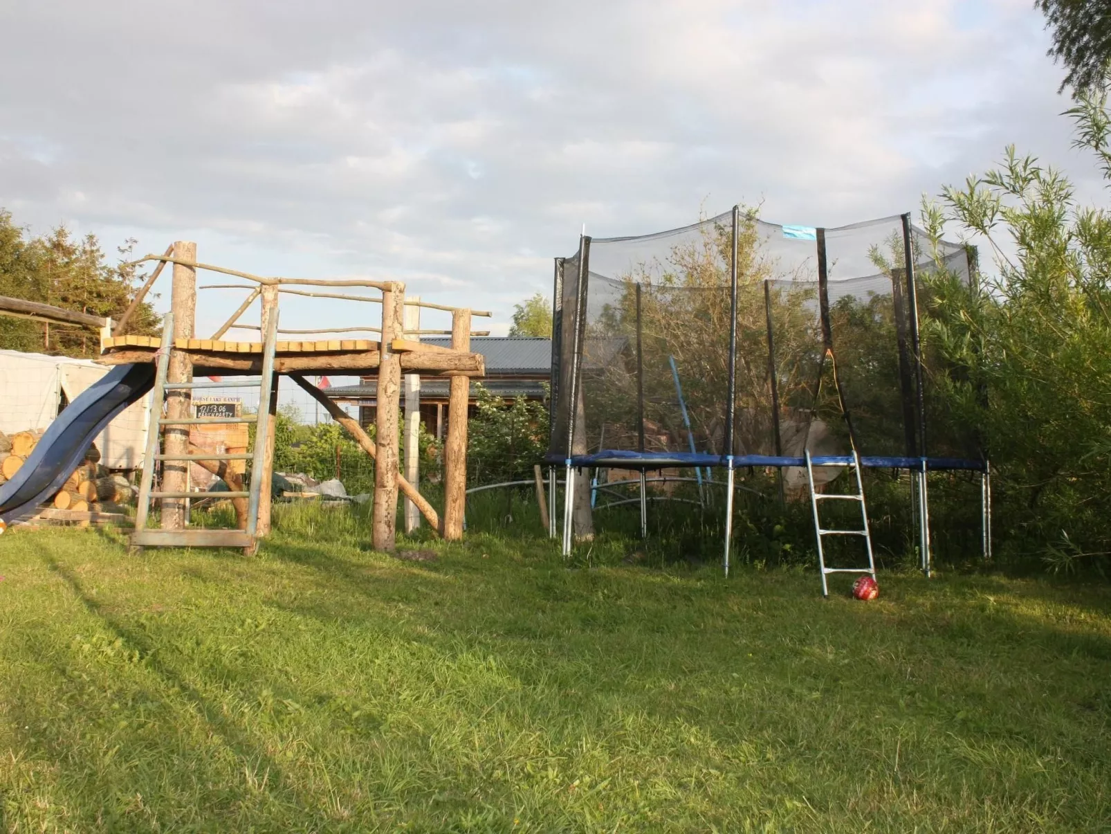 Zum Schilfrohr-Draußen