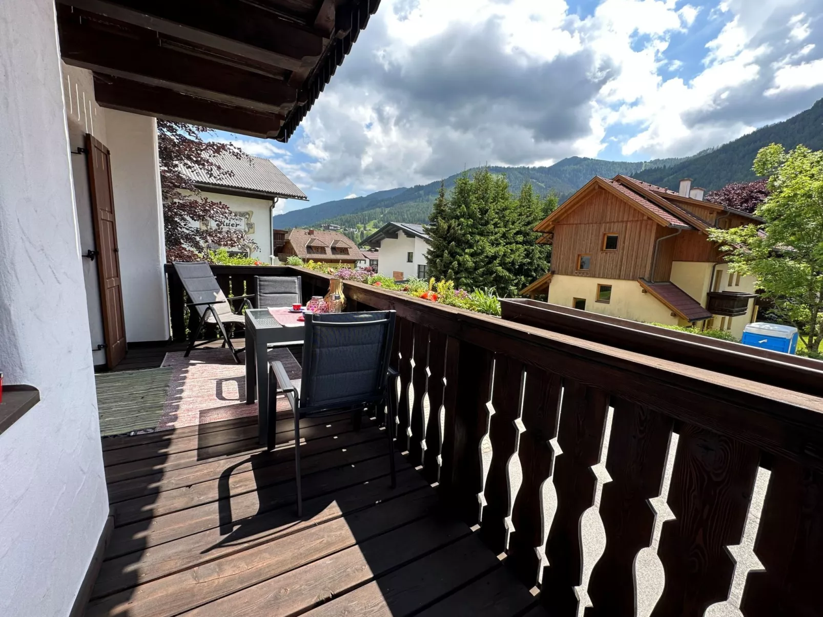 Wasserfal top 2-Outside