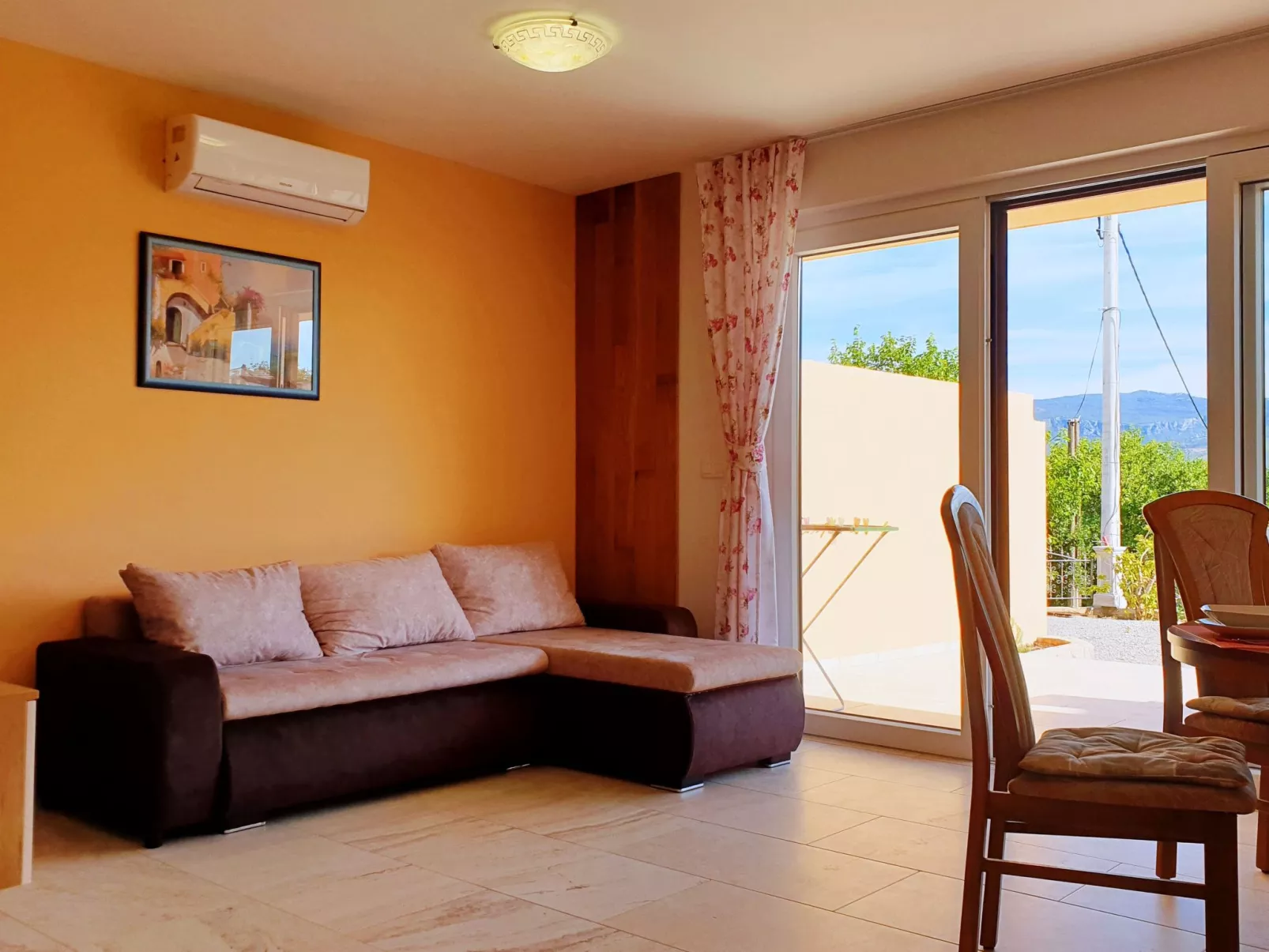 Apartment Rebeka-Dedans