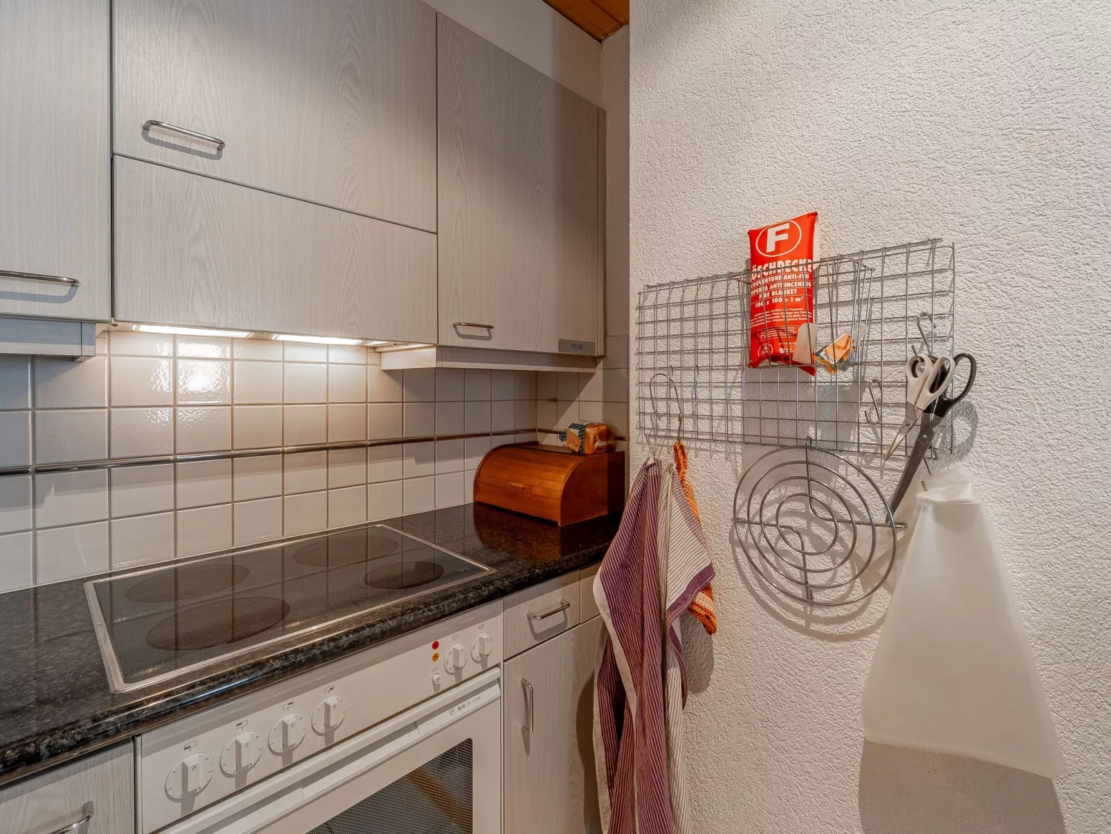 Im Obhegli-Image-tags.info