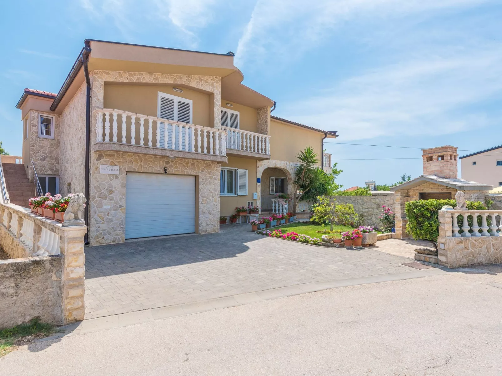 Wohnung Miriam mit Terrasse - TA Leut Agency-Draußen