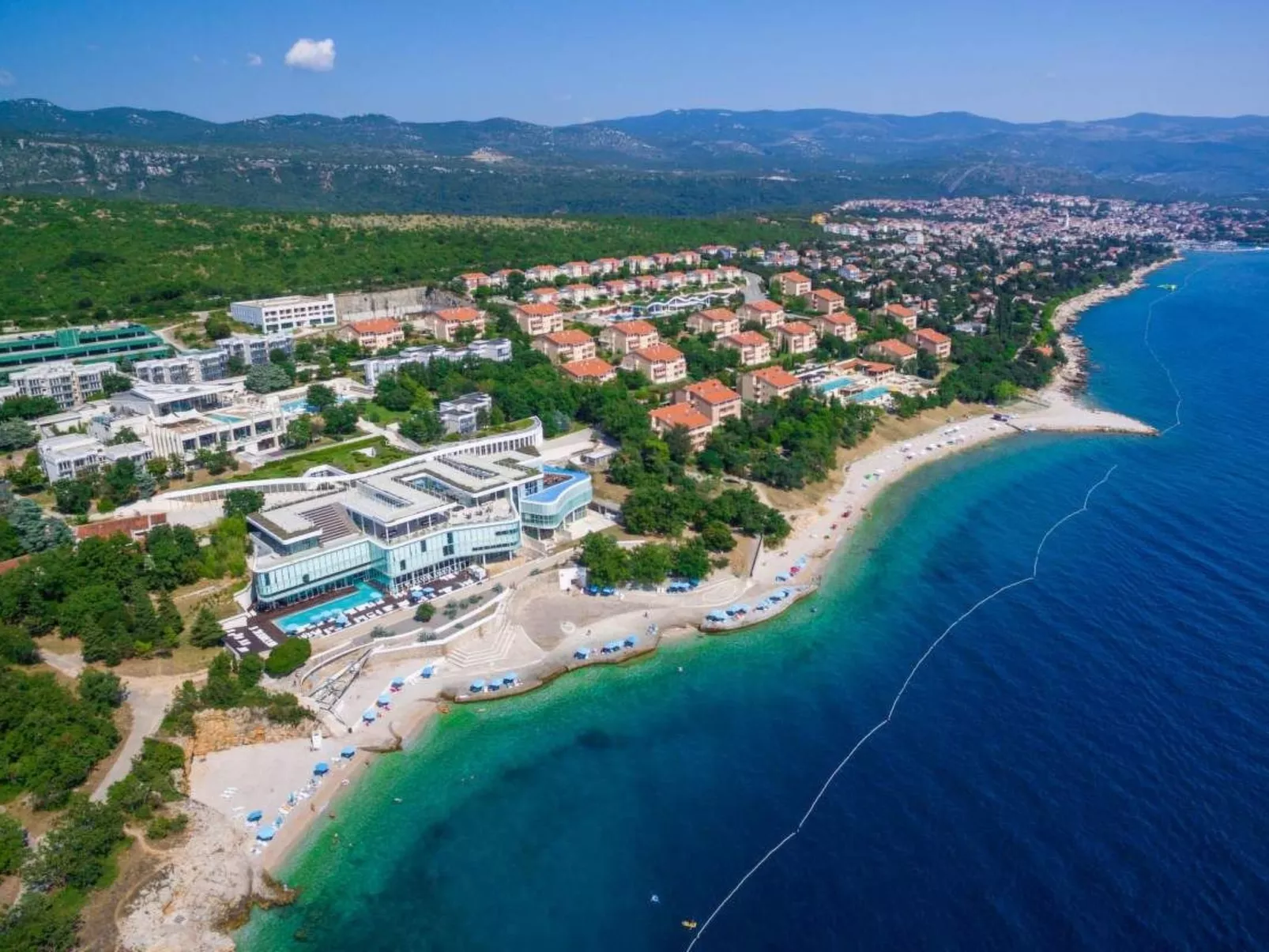 Appartement mit Balkon und Meerblick-Dehors