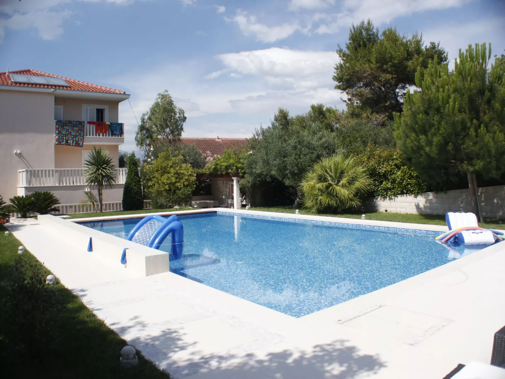 Helle Studio-Ferienwohnung mit Sonnenbalkon-Outside