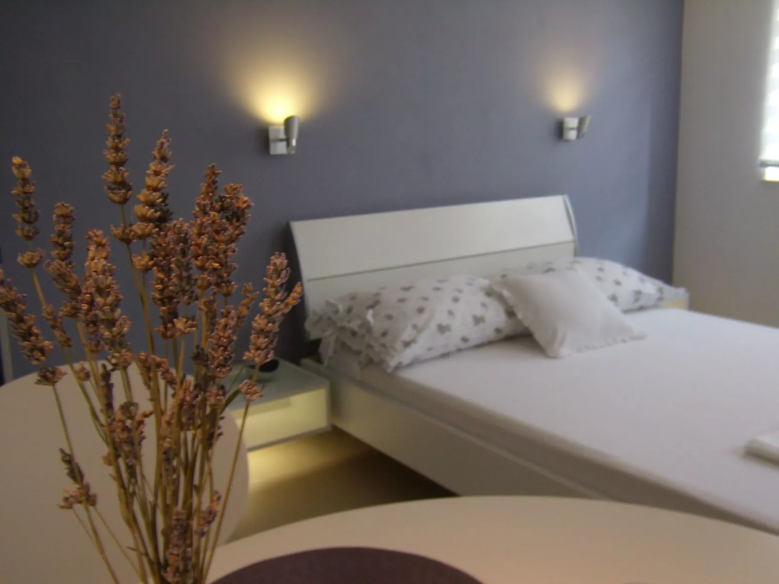 "Lavanda" mit Terrasse-Drinnen