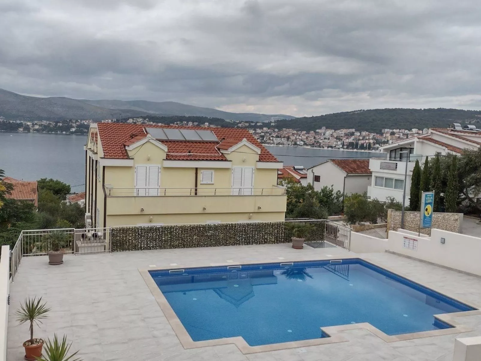 Villa Luna 3-Outside