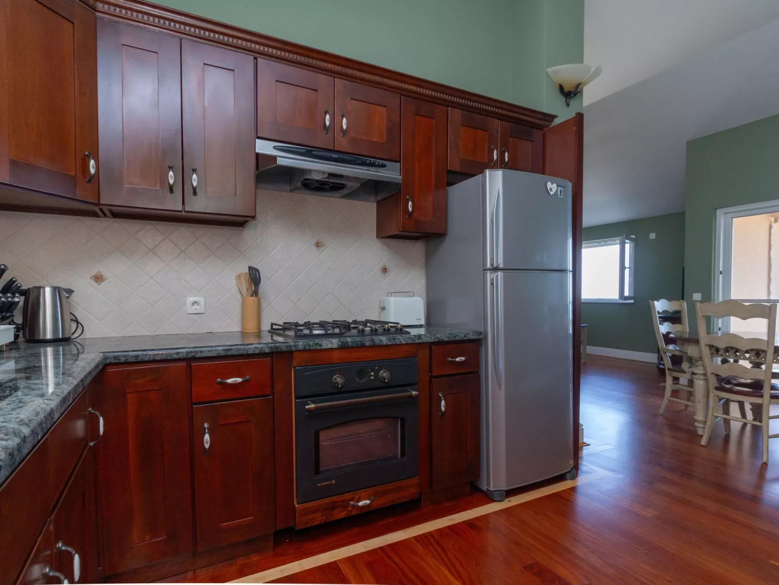 NEW Beachfront Wohnung mit Meerblick - TA Leut-Dedans