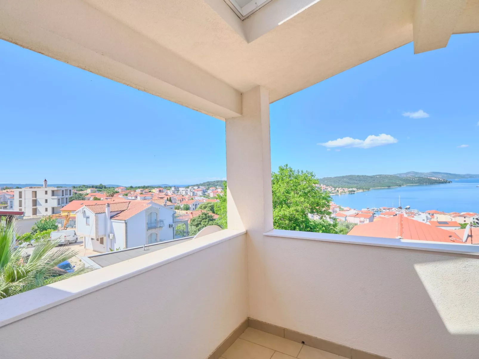 Wohnung Meri 2 in Okrug Gornji-Outside