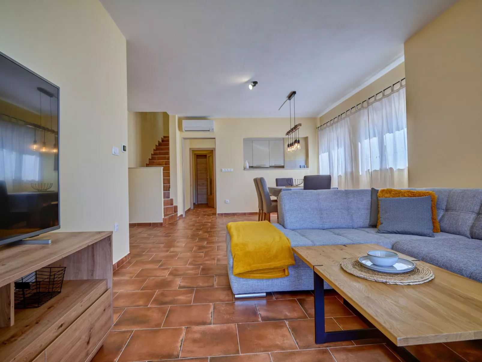 Anovi Holiday Home 1 - Haus mit zwei Schlafzimmern-Dedans