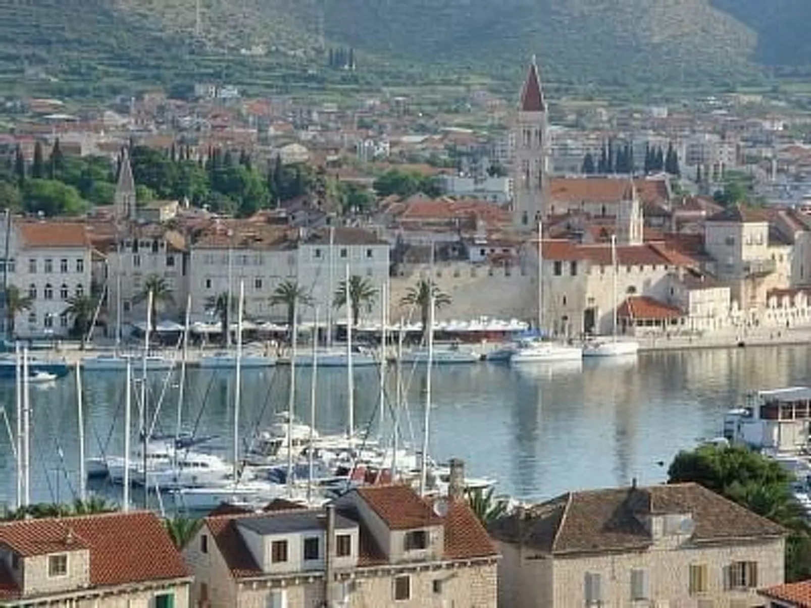 Appartment für 2 Personen mit Pool, Okrug Gornji-Dehors