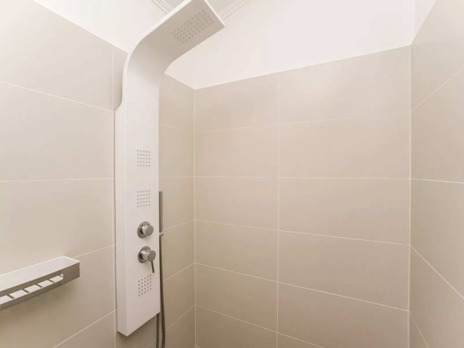 Luxuswohnung Bianca mit Pool-Inside