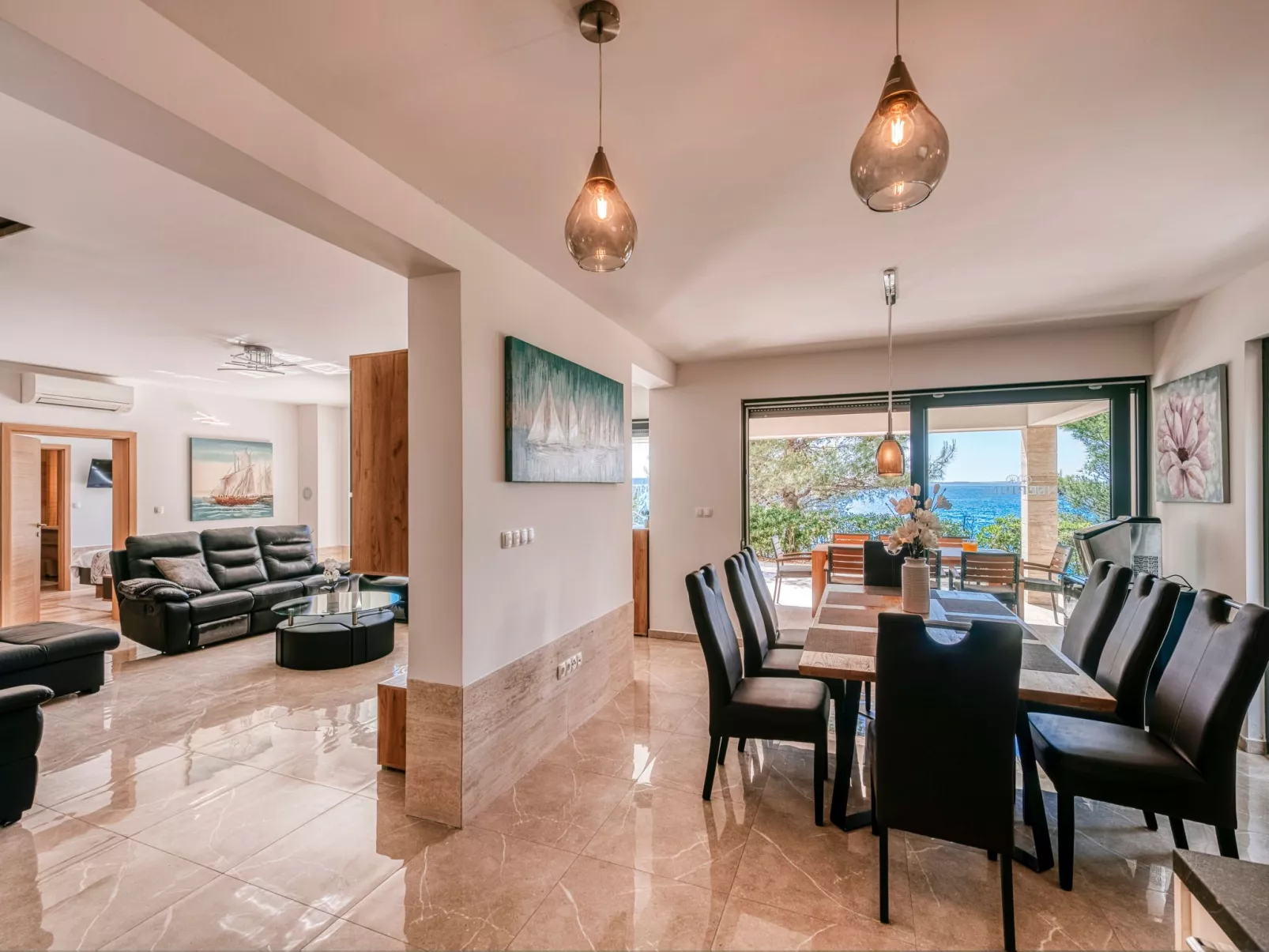 Villa Kalipso-Inside