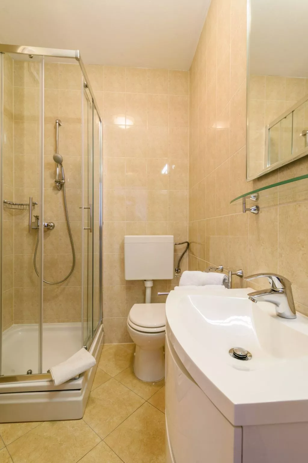 Mit Whirlpool-Dedans